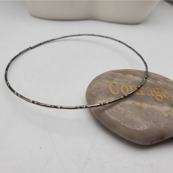 Simplistic bracelet slider thin delicate jewelry - Picture 2 of 2